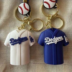 ⚾ LA Dodgers Shohei Ohtani #17 Jersey Keychain – Cute Collectible 💙